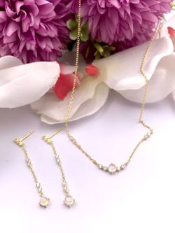 Pendientes largos en plata de ley Moon