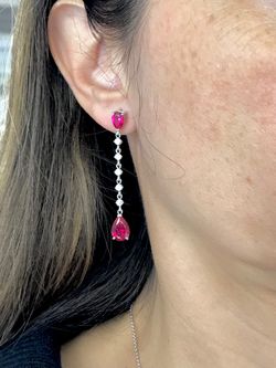 Pendientes largos en plata de ley Tear Red