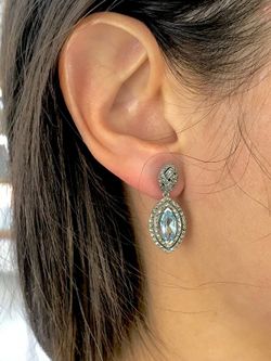 Lange ovale Ohrringe aus Sterlingsilber und Topas