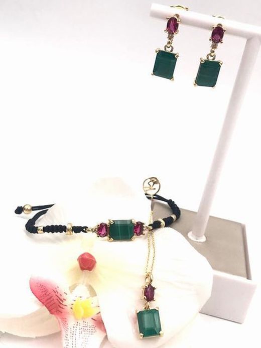 Boucles d'oreilles longues en malachite de Malaisie