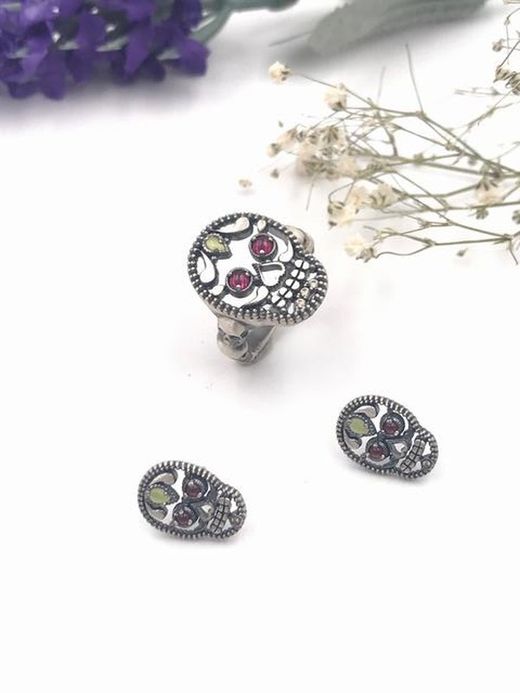 Raive Totenkopf-Ohrringe