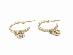 Top Silberne Creolen mit Münzanhänger