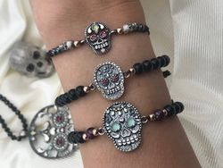 Pulsera de plata con calavera mejicana