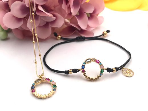 Pulseira redonda superior em prata banhada com zircônias coloridas e madrepérola