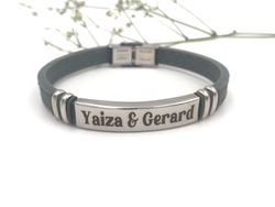 Pulsera viceroy con placa y silicona pespunteada en azul