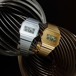 Reloj Casio digital vintage dorado plano