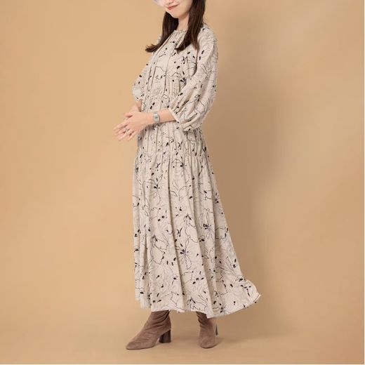 Reloj Casio digital vintage pequeño en acero con esfera color crema