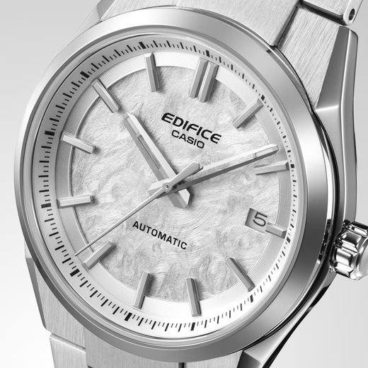 Reloj Casio Edifice Automático EFK-110D con esfera blanca