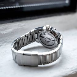 Reloj Casio Edifice Automático EFK-110D con esfera negra