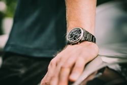 Reloj Casio Edifice Black & Green Windflow con Bluetooth® carga Solar