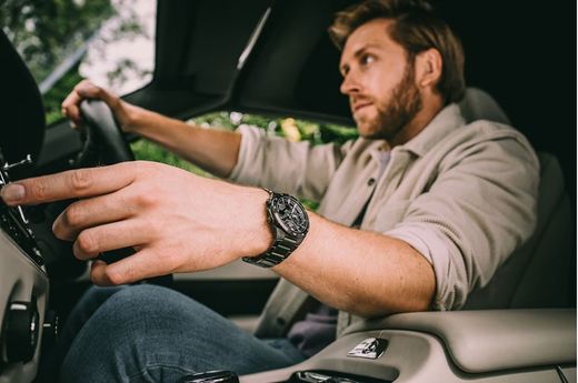 Reloj Casio Edifice Black Windflow con Bluetooth® carga Solar