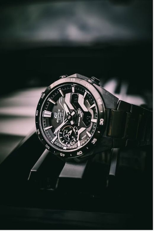 Reloj Casio Edifice Black Windflow con Bluetooth® carga Solar