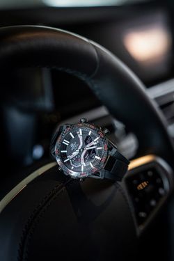 Reloj Casio Edifice Sospensione Solar Red