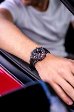 Reloj Casio Edifice Sospensione Solar Red