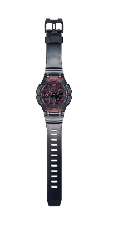 Reloj Casio G-ShockBluetooth en color negro y rojo