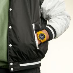 Montre solaire Casio G-Shock Bluetooth® en jaune