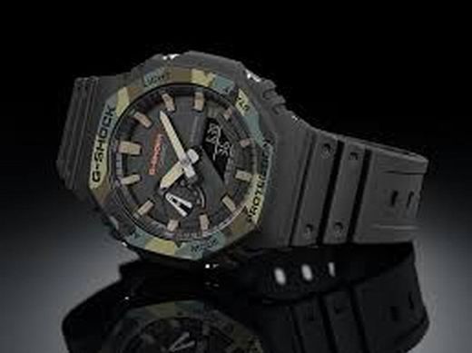 Reloj Casio G-Shock con bisel camuflaje