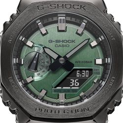 Casio G-Shock Uhr mit Stahlgehäuse und grünem Kunstharzarmband