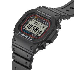 Reloj Casio G-Shock Solar con señales de radiofrecuencia en color negro