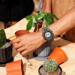 Casio G-Shock GD-010 – Hochhelle Digitaluhr in Dunkelgrün