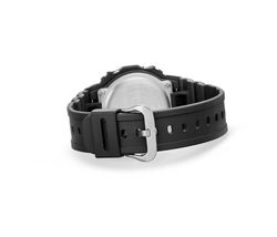 Montre Casio G-Shock DW-5600 avec signaux radiofréquence en noir