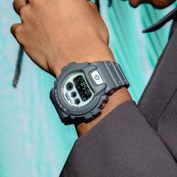 Reloj Casio G-Shock DW-6900 Gris