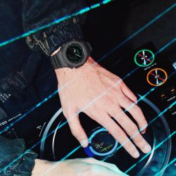 Reloj Casio g-shock GA-2100K caja de resina, en color gris y esfera noche