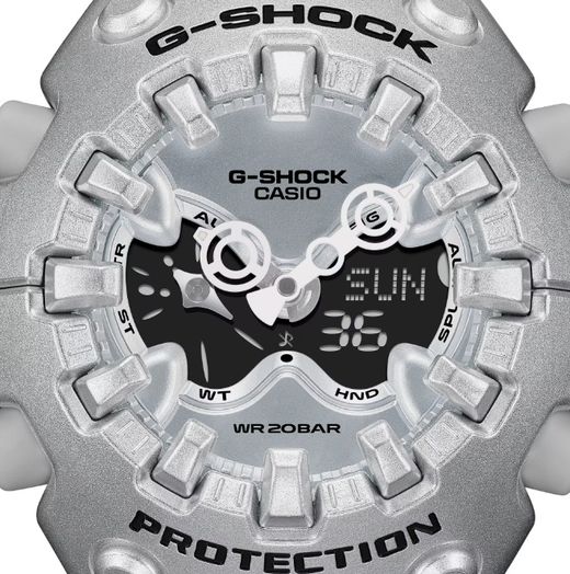 Montre Casio G-Shock GA-V01A argentée