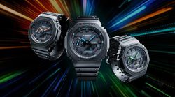 Reloj Casio g-shock negro con agujas en verde
