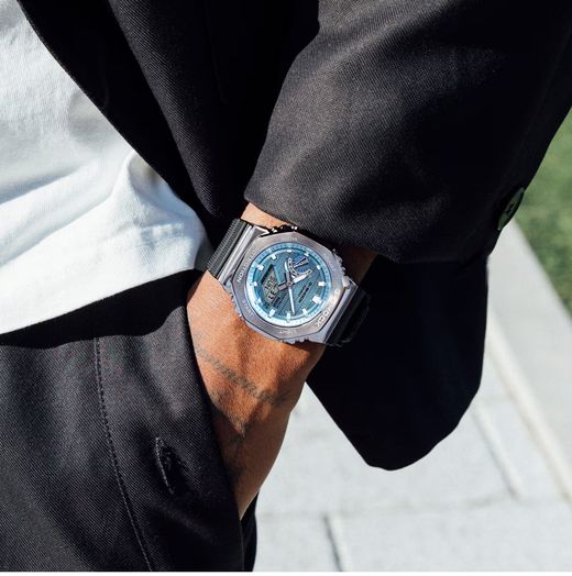 Casio G-Shock Stahluhr mit Bluetooth® und Tough Solar Blue-Ladefunktion