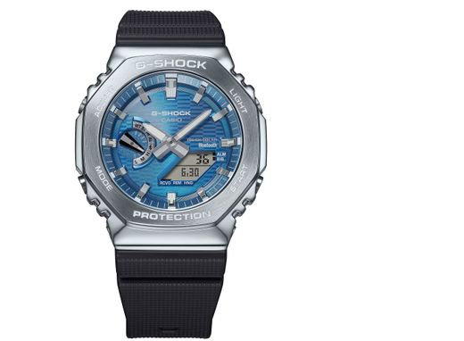 Reloj Casio G-Shock Steel con Bluetooth® y carga Tough Solar Blue