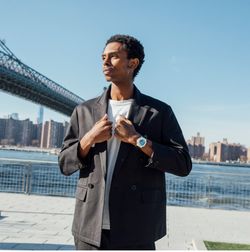 Casio G-Shock Stahluhr mit Bluetooth® und Tough Solar Blue-Ladefunktion