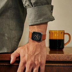 Casio MTP-M305 Mondphasenuhr mit braunem Lederarmband