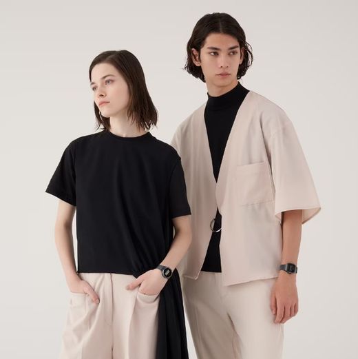 Montre numérique unisexe Casio avec boîtier et bracelet Ip noirs et tapis