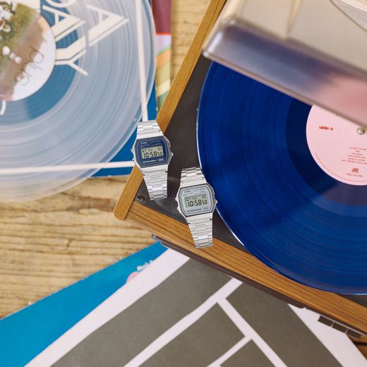 Reloj casio unisex digital plateado A168WA con esfera Marino