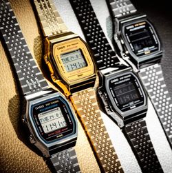 Reloj Casio Vintage Bluetooth® ABL-100 Gold