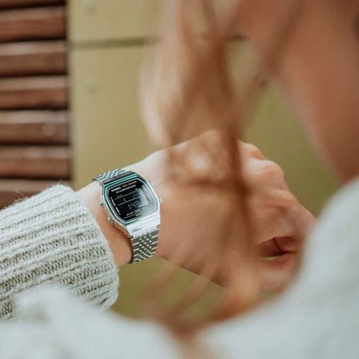 Montre Casio Vintage Bluetooth® ABL-100 Argent avec cadran négatif