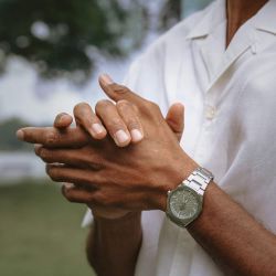 Reloj de hombre Casio Edifice EFR-S108DE con cristal de zafiro y esfera gris texturizada