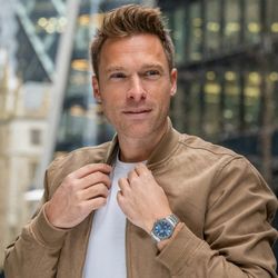 Reloj de hombre Casio Edifice en acero con cristal de zafiro y esfera marino