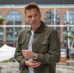 Casio Edifice Herrenuhr aus Stahl mit Saphirglas und grünem Zifferblatt