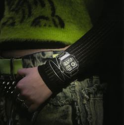 Montre numérique Casio avec heure universelle et bracelet en acier