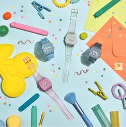 Reloj digital Casio azul transparente