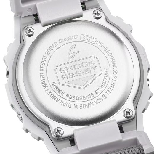 Reloj digital G-Shock DW-5600 FIDLOCK