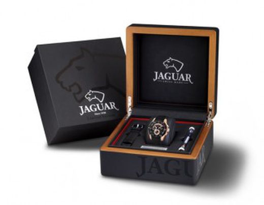 Reloj suizo jaguar Special edition con doble correa y cristal zafiro