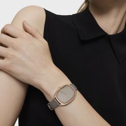 Reloj Tous Heritage con piel gris