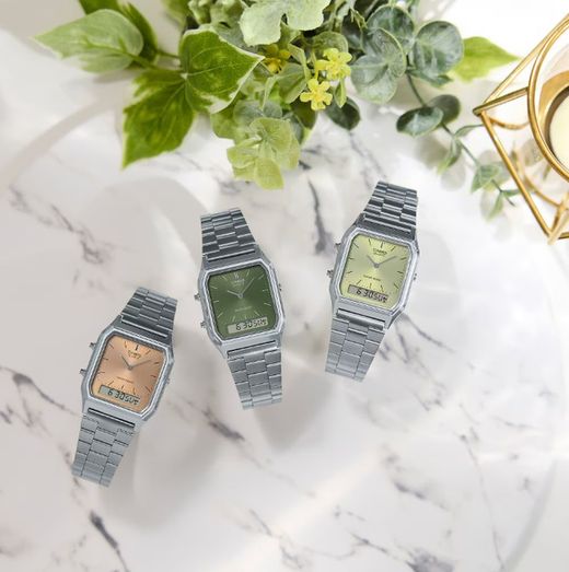 Montre Casio unisexe analogique-numérique AQ-230 avec cadran vert foncé