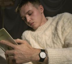 Casio MQ-24 Unisex-Armbanduhr, schwarzes und weißes Zifferblatt