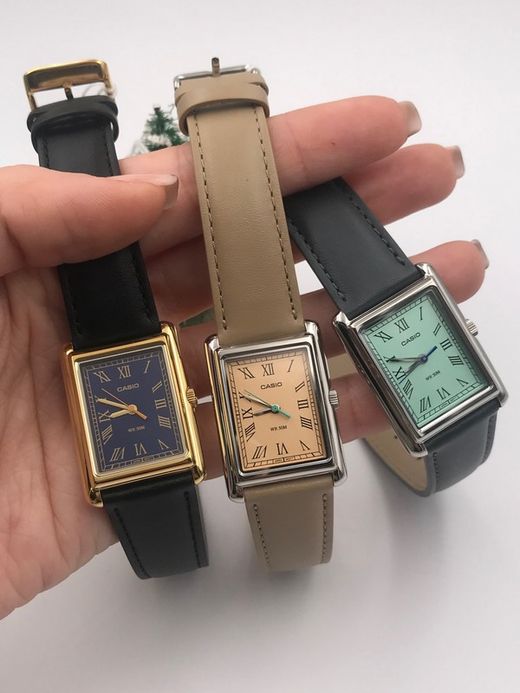 Reloj unisex Casio rectangular Azul Turquesa