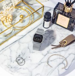 Reloj unisex vintage Casio esfera nacarada y esfera en negativo