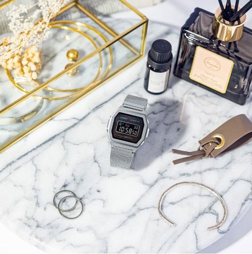 Reloj unisex vintage Casio esfera nacarada y esfera en negativo